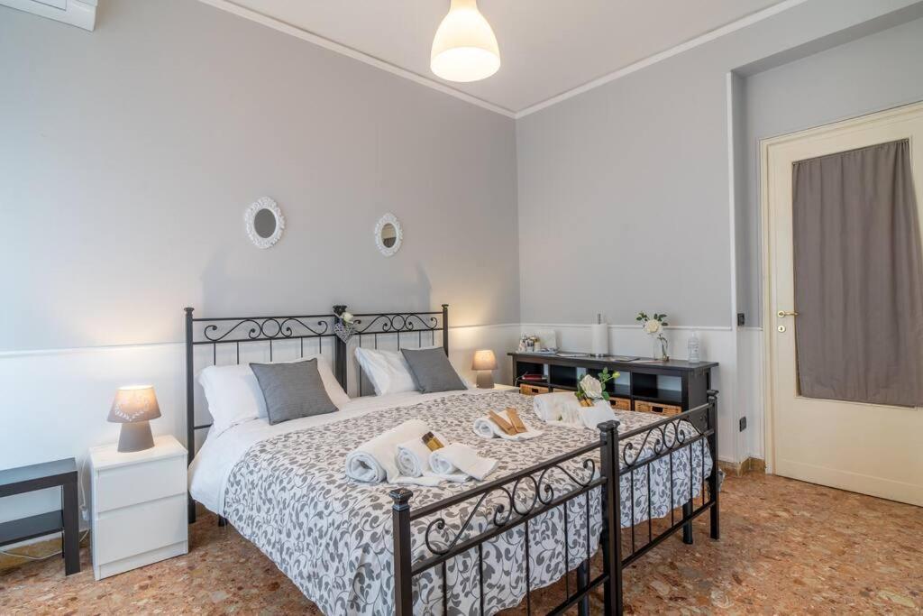 Terrazze Italiane City Center - White Apartment Verona Esterno foto